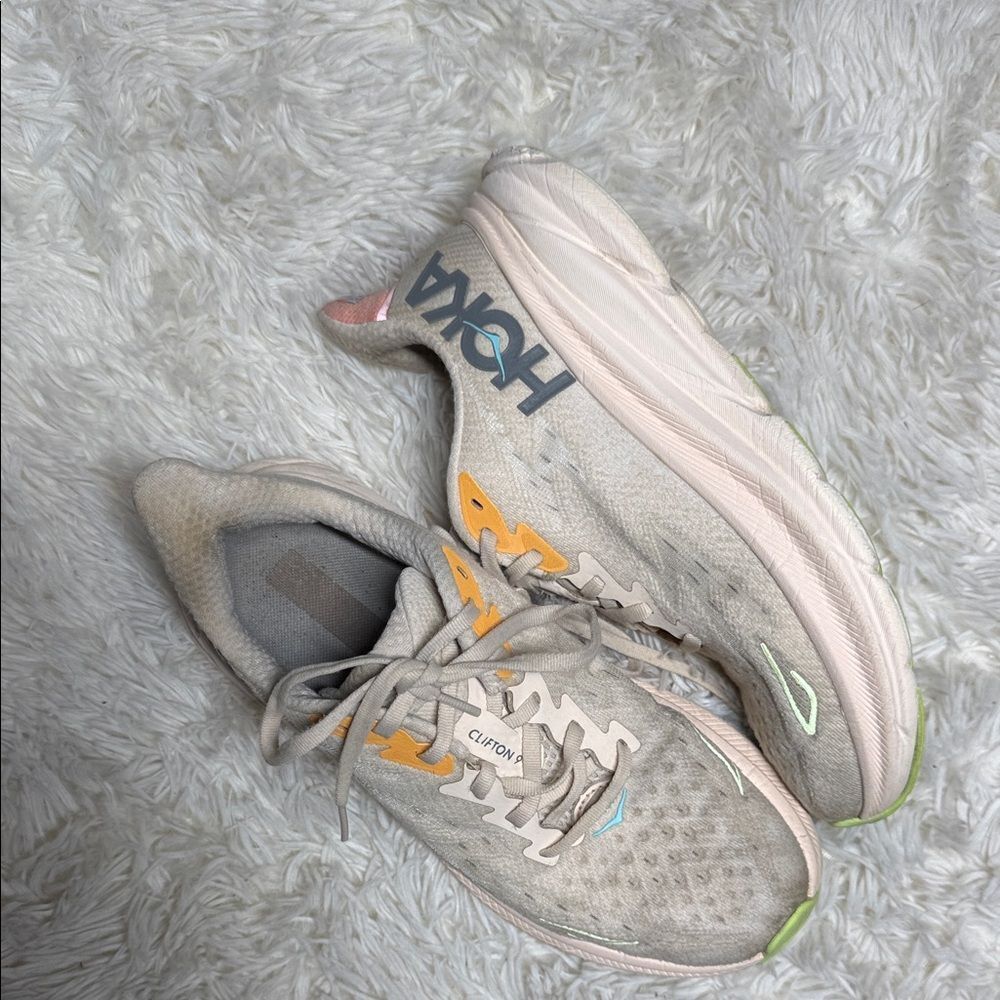 Hoka Vanilla/Astral Clifton 9 Wide Width Women's Running Shoes